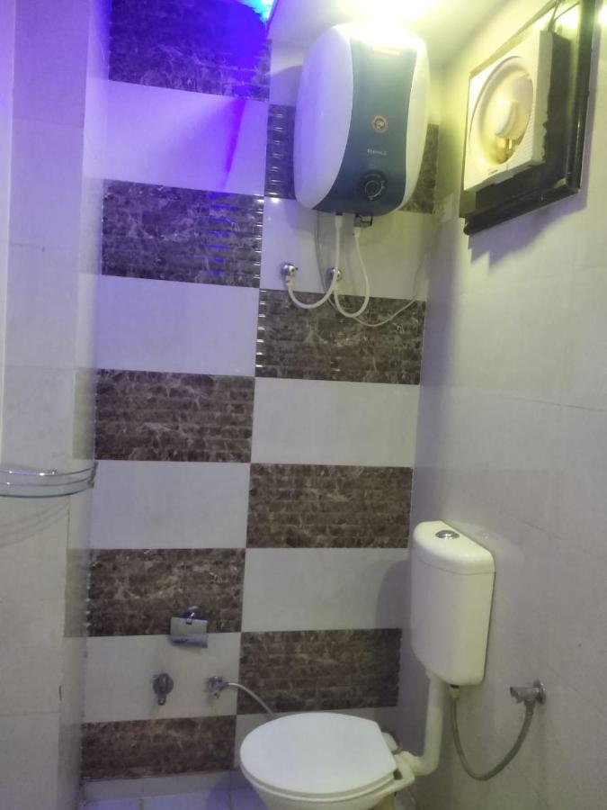 Negi'S Grand By Wb Hotels Kanpur Bagian luar foto