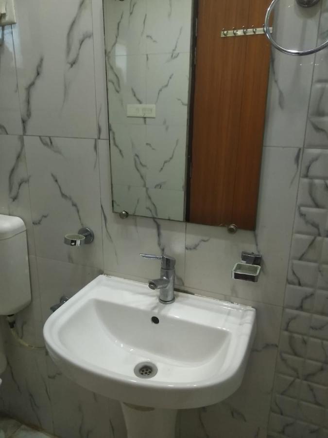 Negi'S Grand By Wb Hotels Kanpur Bagian luar foto