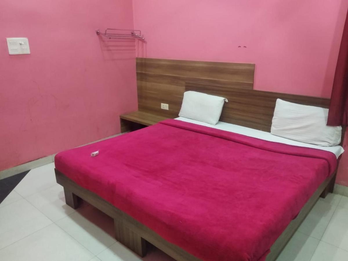 Negi'S Grand By Wb Hotels Kanpur Bagian luar foto