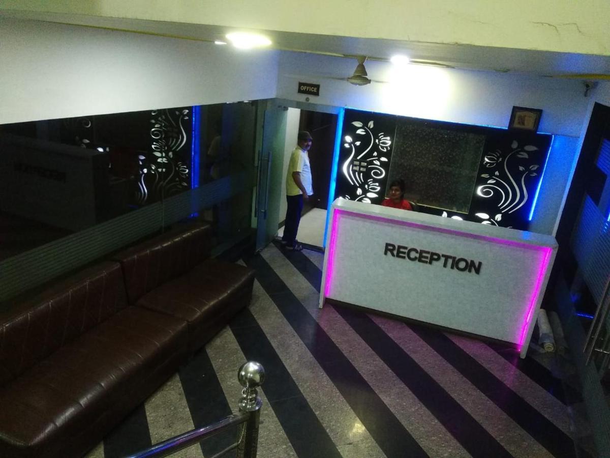 Negi'S Grand By Wb Hotels Kanpur Bagian luar foto